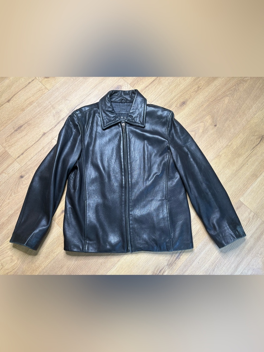 Winlit Women’s Black Leather Jacket
